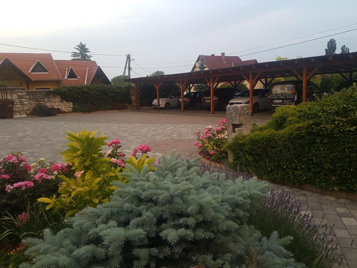 Huber Panzio Bed and Breakfast Fertőrákos Εξωτερικό φωτογραφία