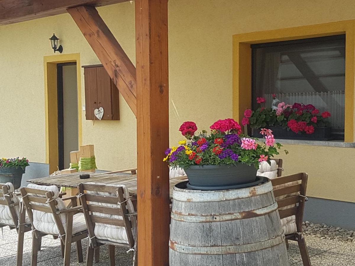 Huber Panzio Bed and Breakfast Fertőrákos Εξωτερικό φωτογραφία